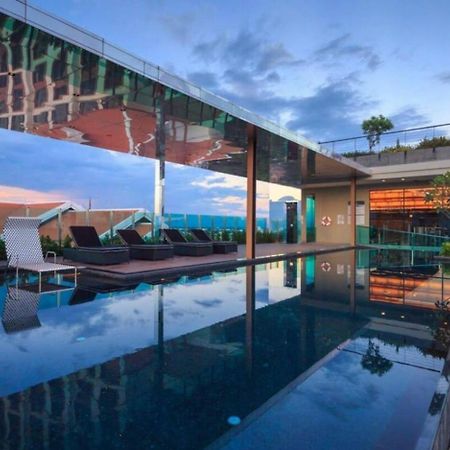 Luxury And Modern Condo In Central Chiang Mai - Astra Condo Eksteriør billede