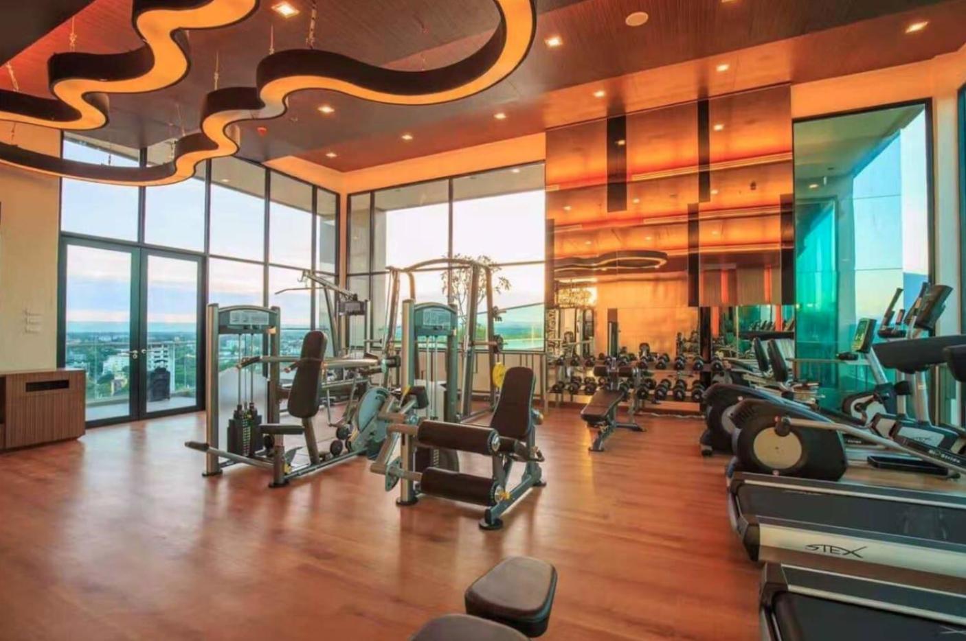 Luxury And Modern Condo In Central Chiang Mai - Astra Condo Eksteriør billede