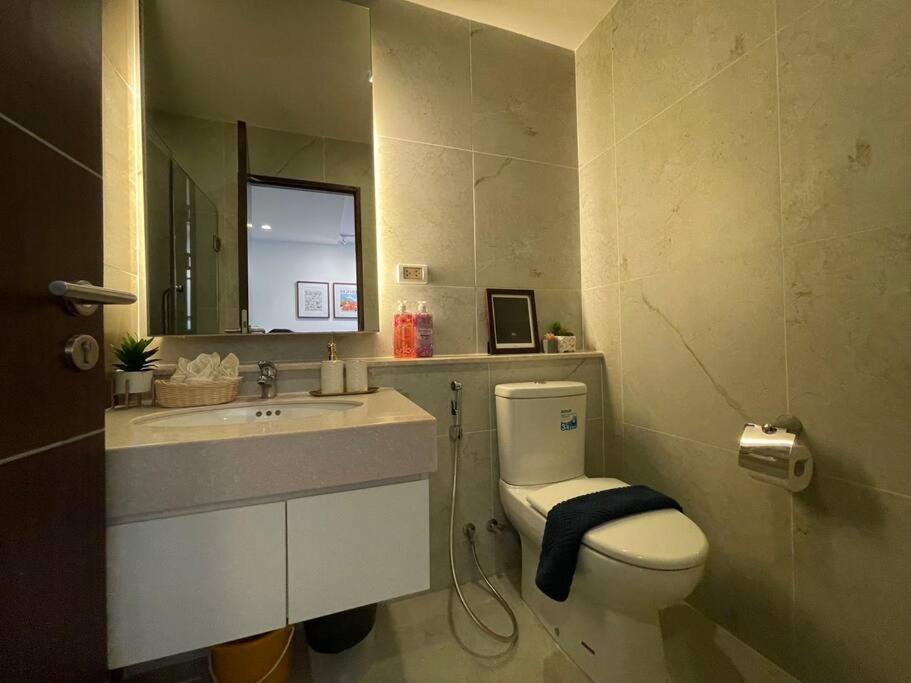 Luxury And Modern Condo In Central Chiang Mai - Astra Condo Eksteriør billede